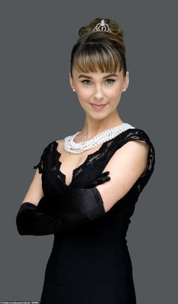 Миа Джонс, Одри Хепберн