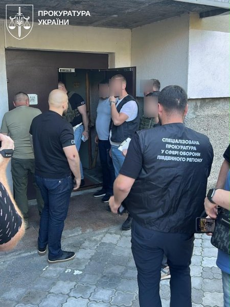Начальника Миколаївського обласного ТЦК затримали під час отримання хабаря.