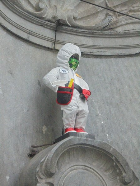 наряд писающего мальчика