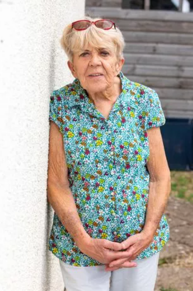 Аферисты, альфонсы, отношения, любовь, развод, Айрис Джонс из Сомерсета, фото, Великобритания, курьезы, скандал