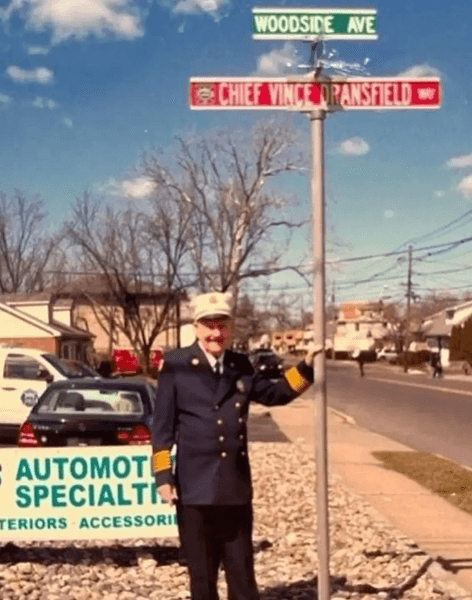 110-летний мужчина, Винсент Дрансфилд, один из самых старых людей, долголетие, секрет долголетия, курьезы, работал на ферме