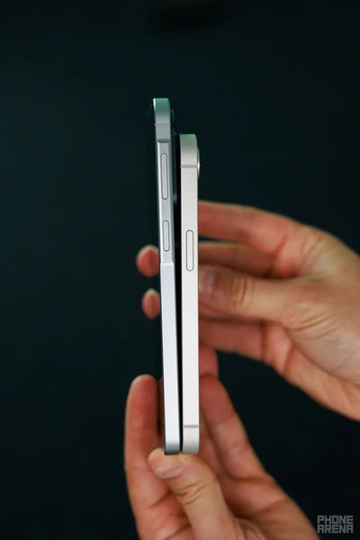Дизайн Galaxy A57 та iPhone 17e Дизайн смартфонів Galaxy A57 та iPhone 17e