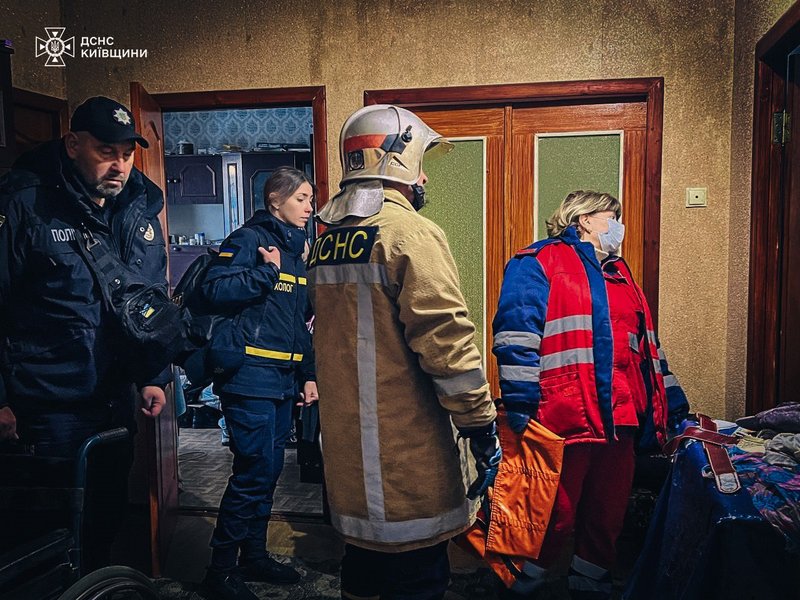 В Глевахе обломки БпЛА попали в 5-этажку