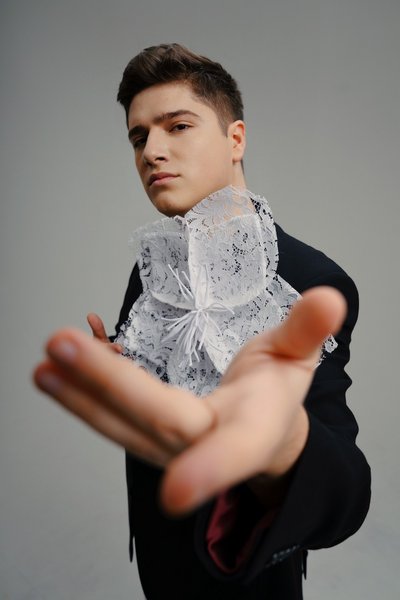 Влад Шериф, интервью с Владом Шерифом, "Голос страны", Евровидение 2025, украинский поп-исполнитель, музыкальная карьера, нацотбор Евровидения, режиссер клипов, Влад Шериф песни, украинская музыка, Евровидение Украина