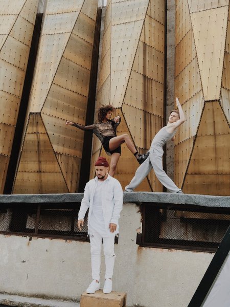 MONATIK, "Кружит"