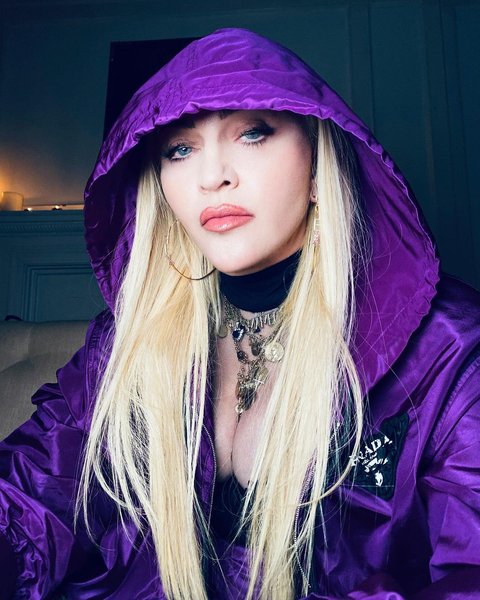 Мадонна, фотошоп, певица