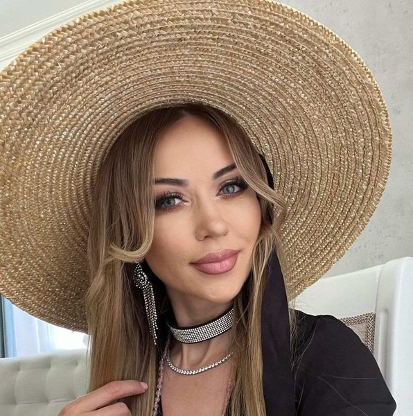 Наталья Валевская, певица