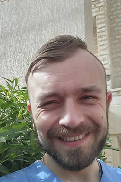 

MedGoblin: "На развенчание мифов о конкретном методе лечения или препарате с ссылками на научные работы уходит около десяти часов работы, которая потом оформляется в стебный пост"
