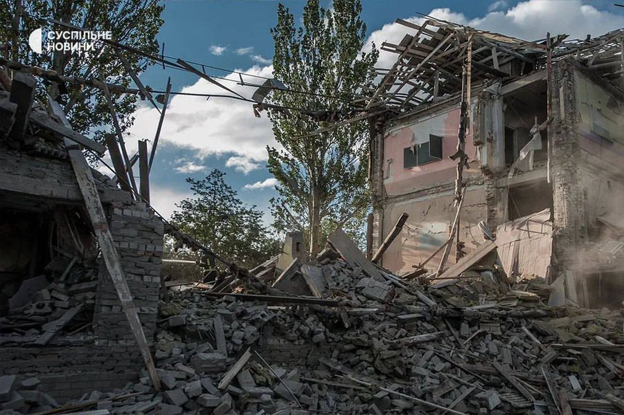 учебные заведения, обстрелы, украина, война, разрушения