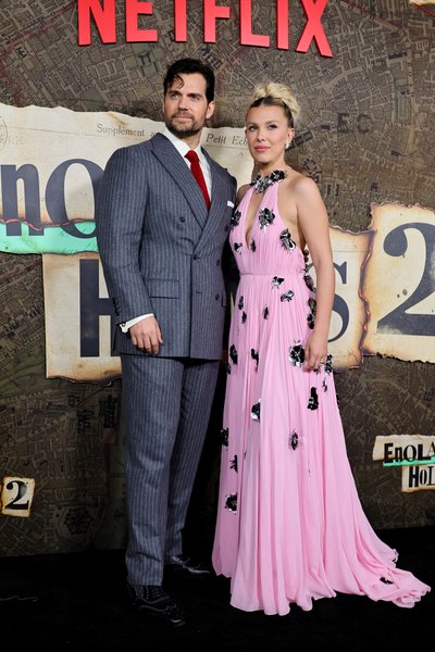 генри кавилл, милли бобби браун