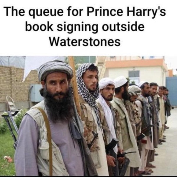 \"Талибы сами застрелились\": В сети создают мемы о скандальных мемуарах принца Гарри (ФОТО)