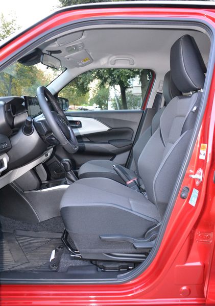 Передние сиденья Suzuki Swift, Suzuki Swift, новый Suzuki Swift, Suzuki Swift 2024, Suzuki Swift в Украине