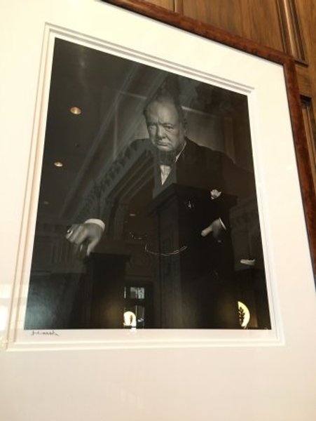 уинстон черчилль, рычащий лев, юсуф карш, известная фотография, премьер-министр британии