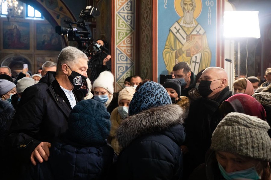 Петр Порошенко, храм, мера пресечения, суд порошенко онлайн