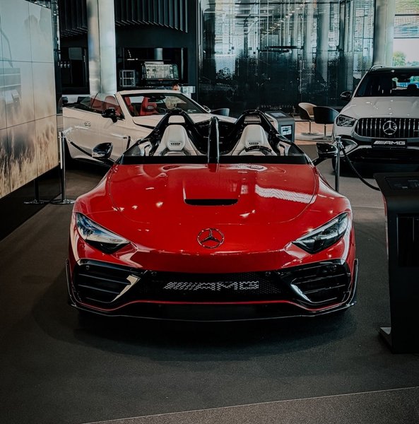 Mercedes-AMG PureSpeed