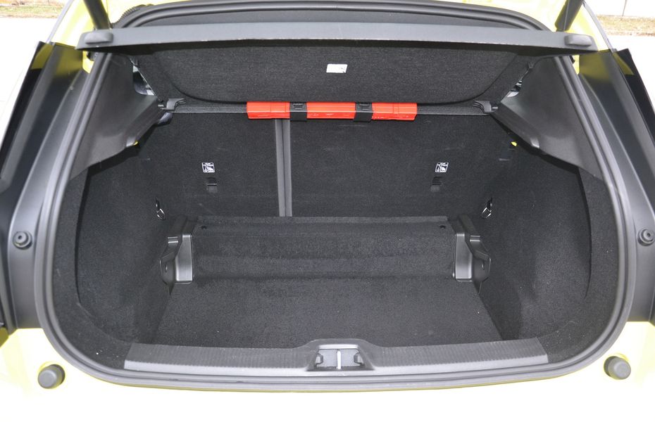 багажник Volvo EX30, Volvo EX30 2025, новый Volvo EX30, электромобиль Volvo, кроссовер Volvo, Volvo EX30 в Украине