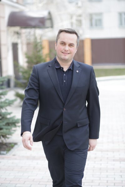 

Назар Холодницкий: "Не знаю, как объяснить обществу, что это не прокурор затягивает дело. Все ведь думают, что придет Холодницкий и всем головы отрубит"
