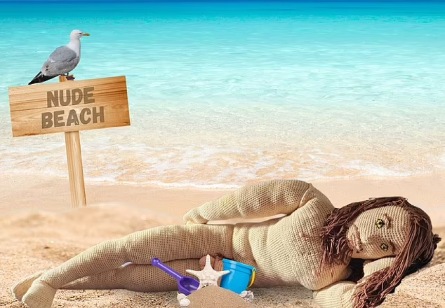 Жінка продає в'язані ляльки Джейсона Момоа Жінка продає ляльки, лялька Джейсона Момоа, почала свій бізнес, сумувала за хлопцем, в'язання гачком, одна вдома, соцмережі