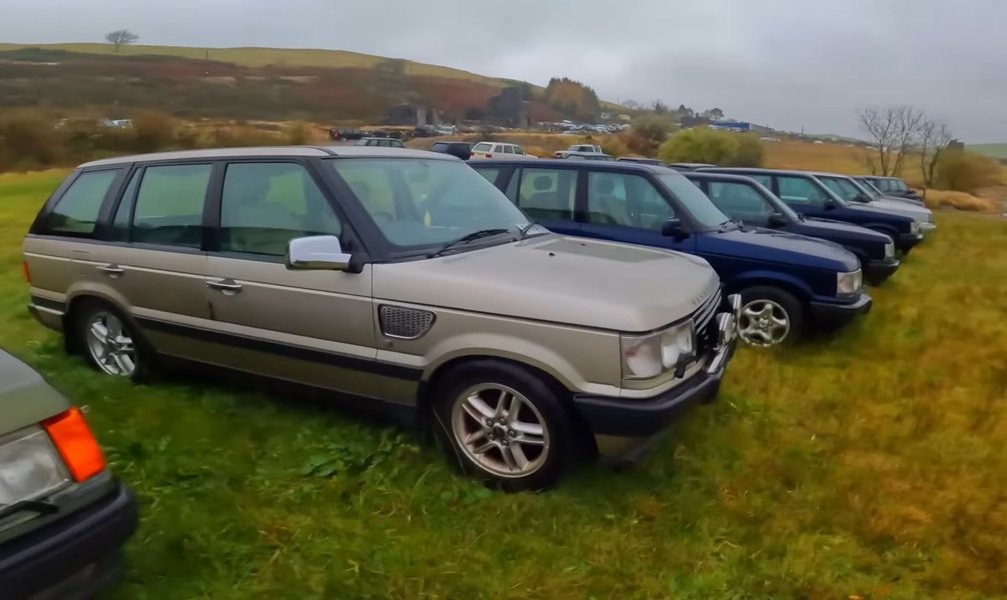 Большинство машин относятся ко второму поколению Range Rover