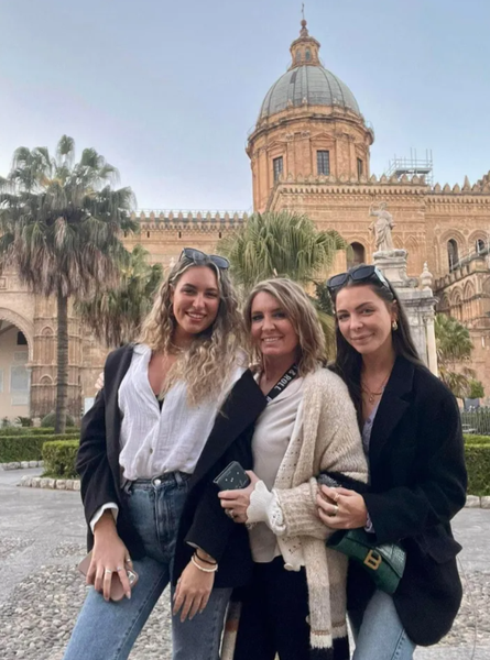 Женщина берет арендную плату с трех своих детей, жилье, недвижимость, Великобритания, фото, семейные ценности, бюджет семьи