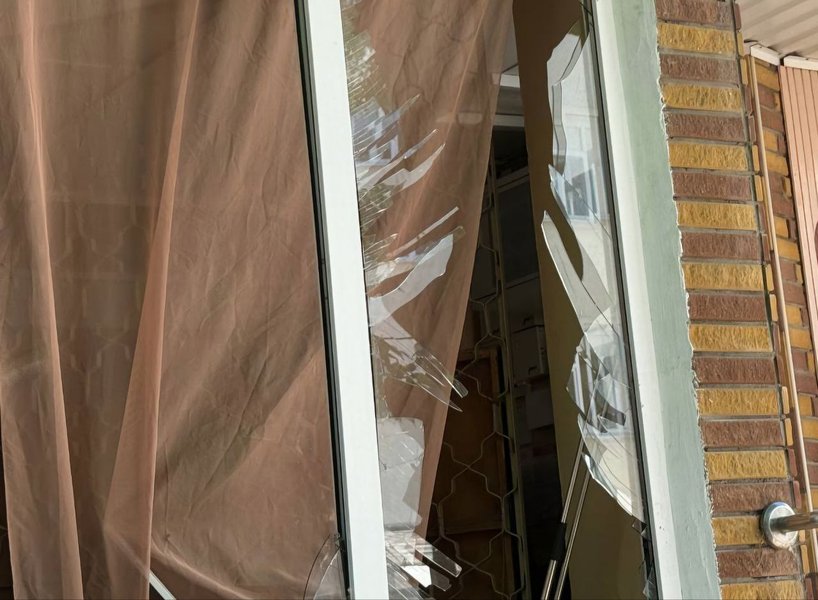 Жители пострадавшего от российской ракеты дома