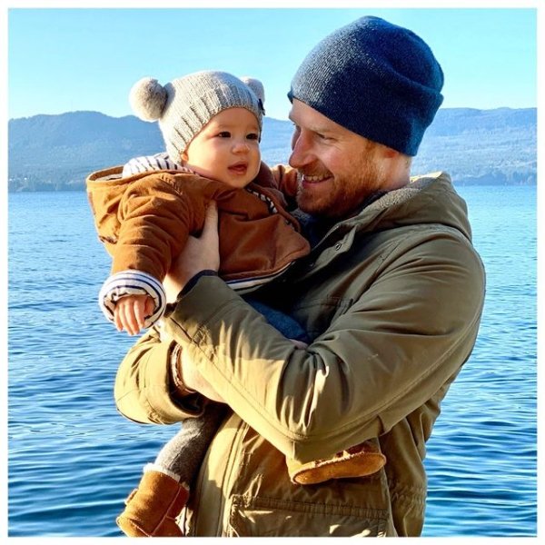 Хари и Арчи най-богатият, принц уилям, принц хари, принц джордж, принц луис, принцеса шарлот, арчи, лилибет даяна