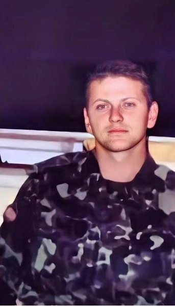 Молодий Валерій Залужний