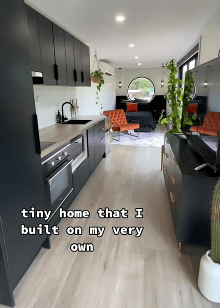 Женщина переделала контейнер в дом, грузовой контейнер, ремонт дома, как сделать небольшой дом, дешевое жилье, уютное жилье,