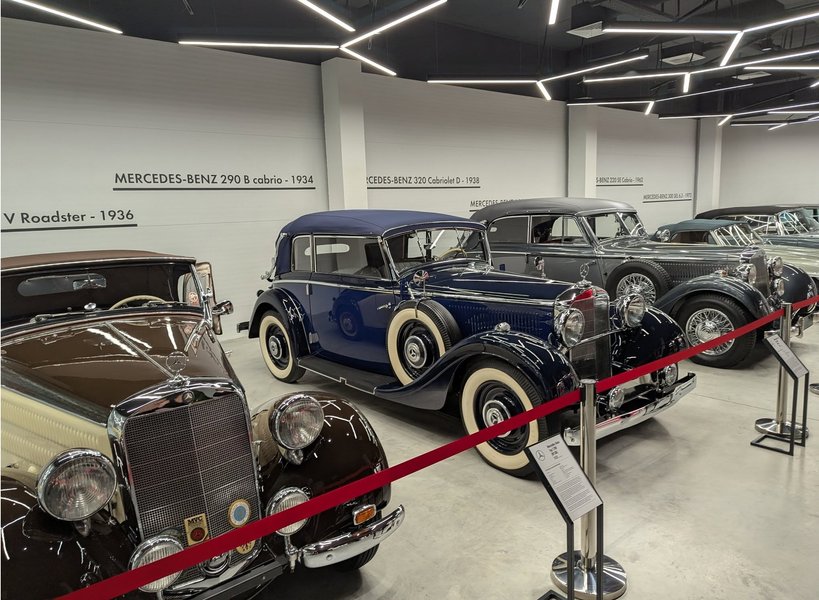 Кабріолети Mercedes-Benz