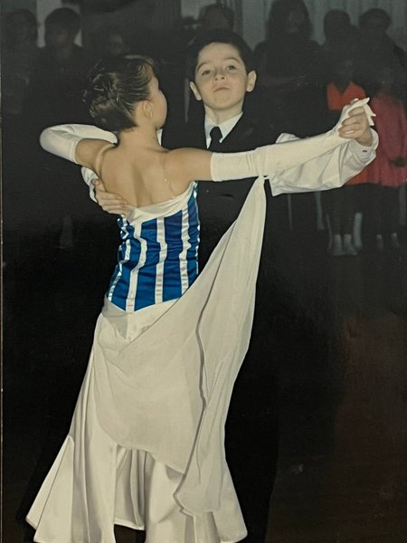 TOM SODA, 7 фактів про TOM SODA, Артем Карпенко, не любить борщ, TOM SODA біографія, кур'єр TOM SODA, танці TOM SODA, пісня Смерека, творчість TOM SODA, українська музика, секрети TOM SODA, ТОП факти про TOM SODA.