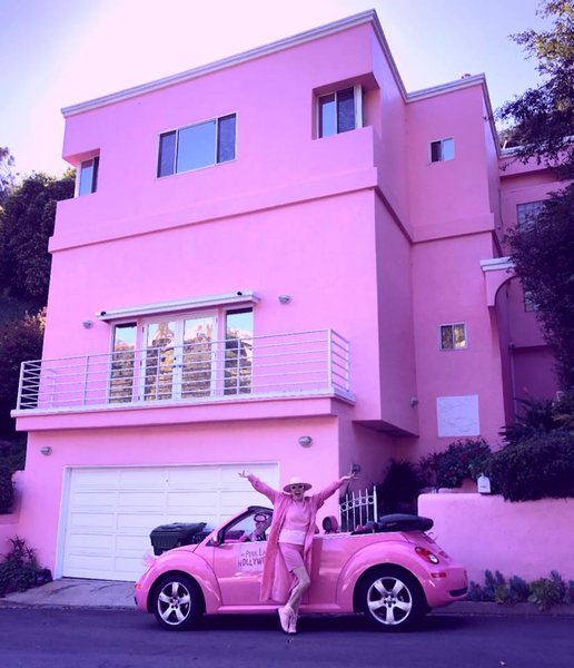 розовый дом