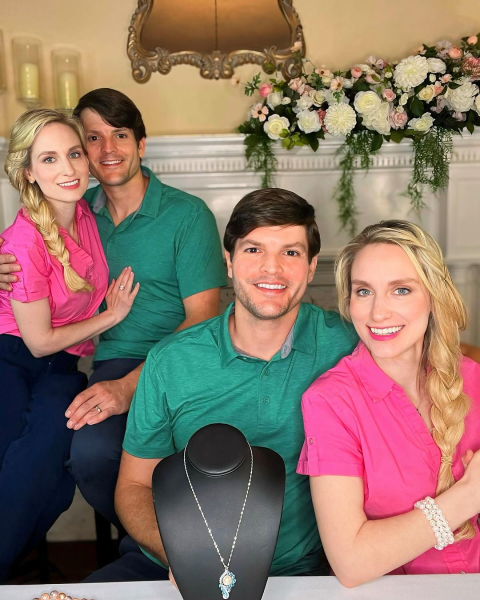 Сестри-близнючки, брати-близнюки Сестри-близнючки Бріттані та Бріана, ідентичні зовні брати Джош та Джеремі Сейлери, одруження, шлюб, народження дітей