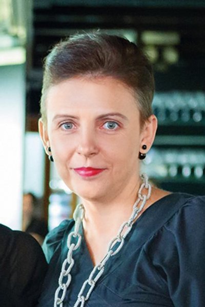 

Восточные украшения. Надежда Бремнер продает авторские украшения в Сингапуре
