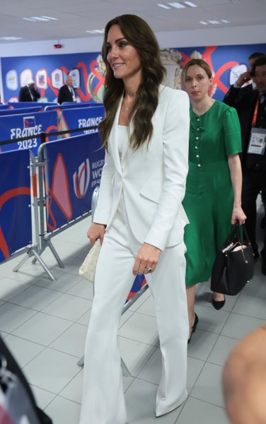 Брючный костюм от Alexander McQueen, кейт миддлтон