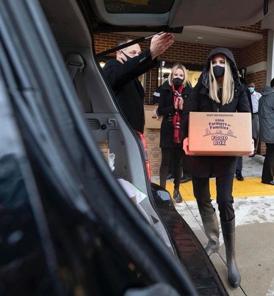 США, Иванка Трамп, доставка еды, одежда, фермеры, Вирджиния