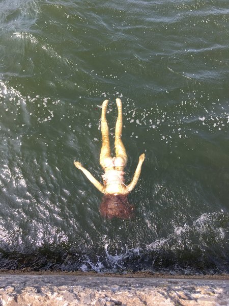 секс-кукла, Япония, спасательная операция