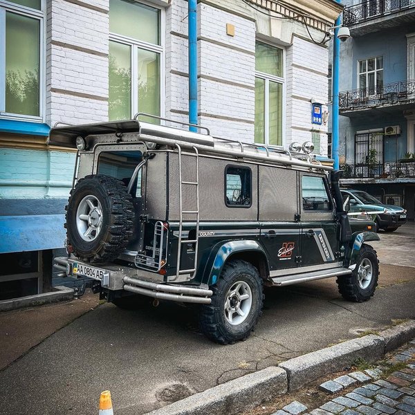 Land Rover Defender в Киеве