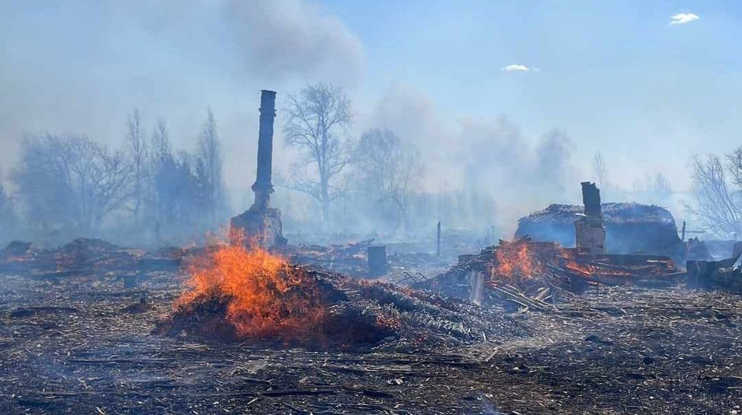 У РФ триває низка сильних пожеж