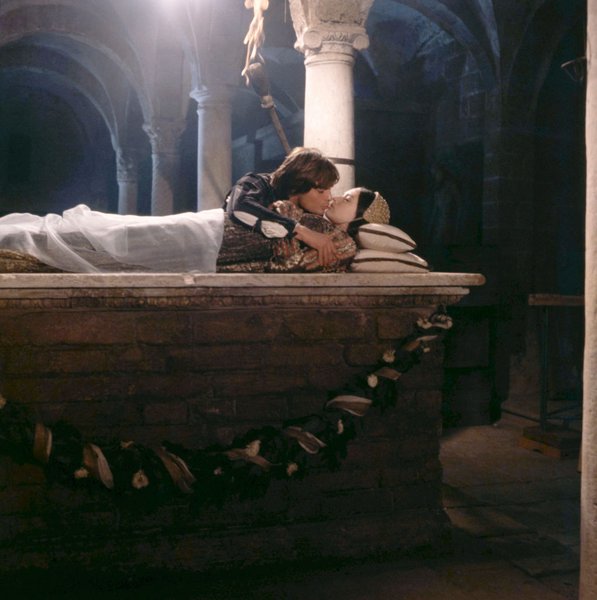 Оливия Хасси, Ромео и Джульетта, Франко Дзефирелли, пьеса Шекспира, экранизация Шекспира, Ромео и Джульетта 1968, Ромео и Джульетта Дзефирелли, умерла Оливия Хасси