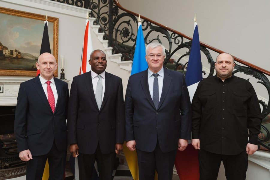 фото Сибиги и Умерова с коллегами из Британии Переговоры в Лондоне, 23 апреля, фото, Сибига, Умеров