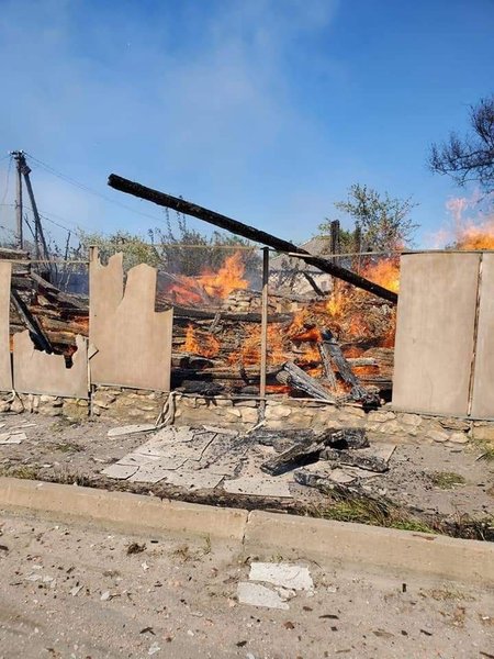 Наслідки обстрілів у Луганській області