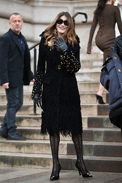 Schiaparelli, Карла Бруні