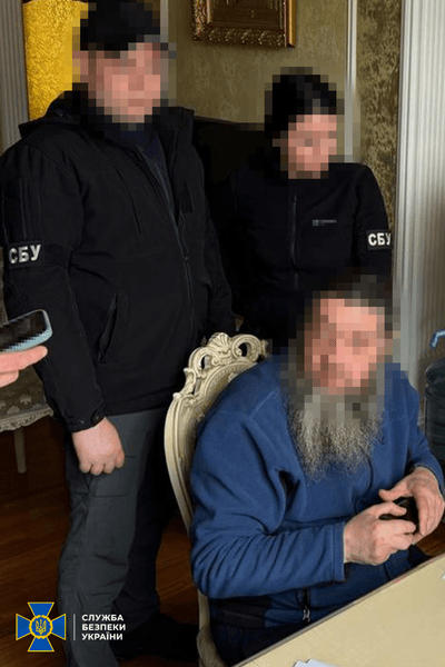 задержали священника, приватизировал церковь, УПЦ МП, задержание священника, полиция задержала священника, полиция задержала священника