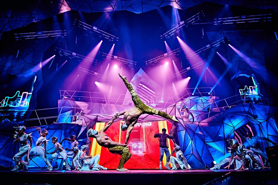 оля полякова, "Нова Cнігова королева", новогоднее шоу, новогоднее представление, шоу во дворце украина, дворец украина, мюзикл снежная королева, украинский мюзикл, новый год