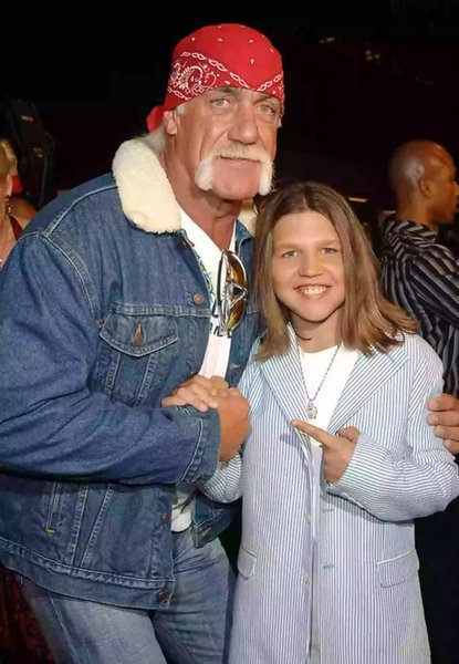 Самый сильный мальчик в мире, маленький Геркулес, ежедневные тренировки, давление отца, Ричард Сандрак, физическая сила, рельефное тело