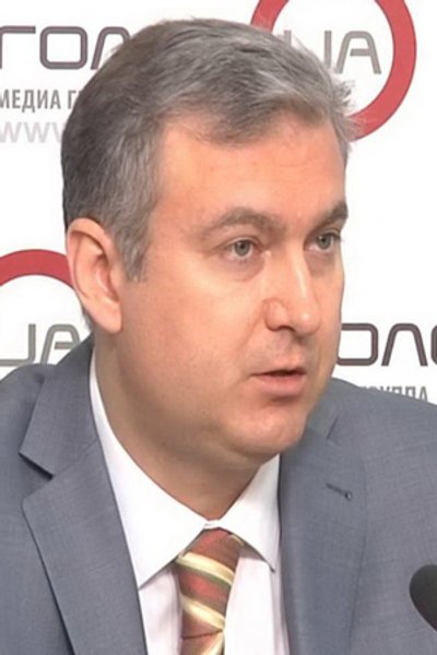 

Олександр Цимбал: "Якщо суспільство не погоджується із збільшенням пенсійного віку, розміру страхових внесків тощо, я особисто не бачу іншого виходу, ніж замінити страхову пенсійну систему системою державного забезпечення"
