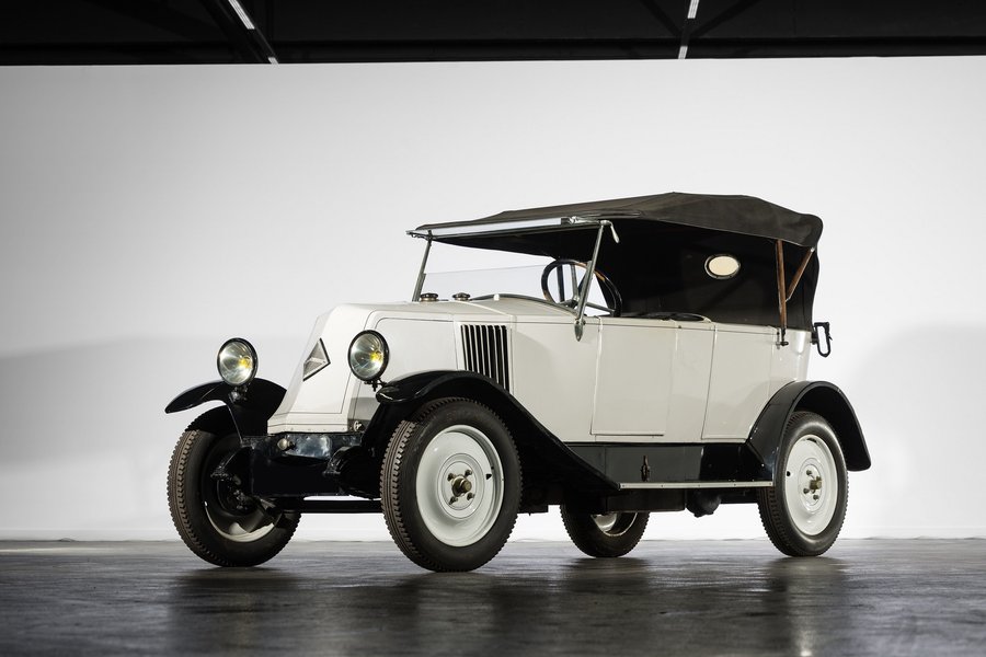 Renault NN 1925 года оценили в 8000 евро