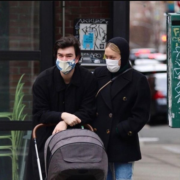 хлоя севиньи, синиша макович