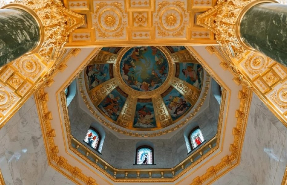 Стеля мавзолею