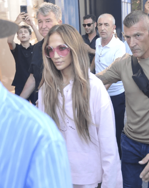 Дженніфер Лопес не пустили в магазин